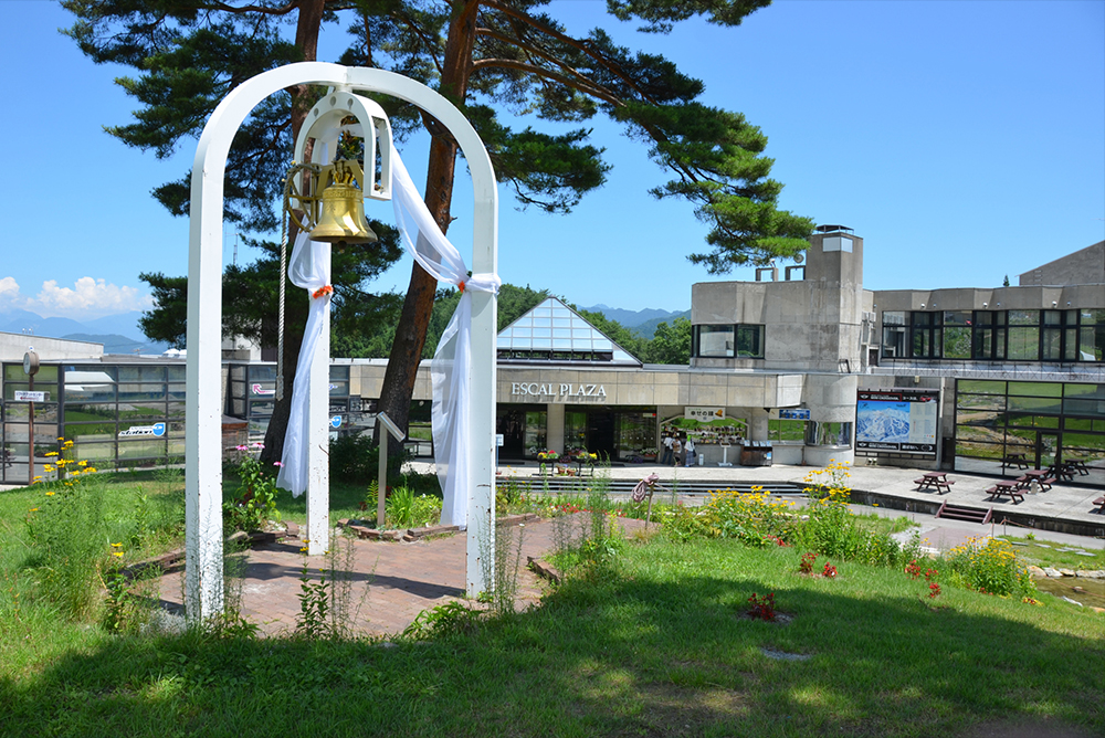 「幸せの鐘」が「恋人の聖地」第一号に選定される