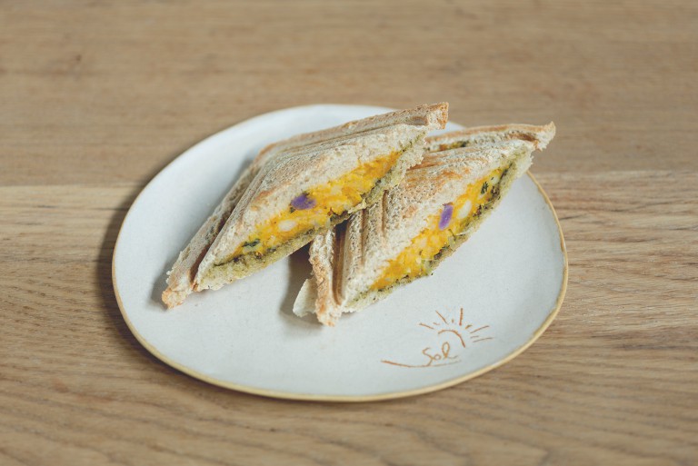 野菜のホットサンドa